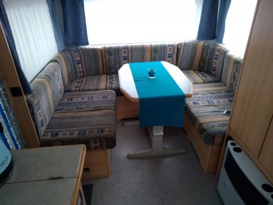                         KNAUS Eifelland Holiday DMC 1000 kg, 5 os., 2000 r. - zdjęcie 10
                        