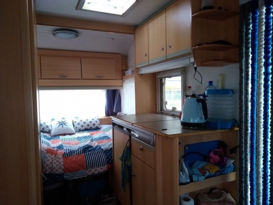                         KNAUS Eifelland Holiday DMC 1000 kg, 5 os., 2000 r. - zdjęcie 17
                        