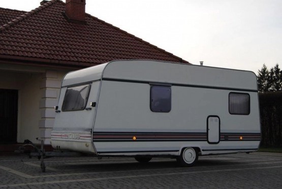                         BURSTNER CLUB Zarejestrowana! Lekka DMC 900 kg! 4osobowa z łazienką! - zdjęcie 7
                        