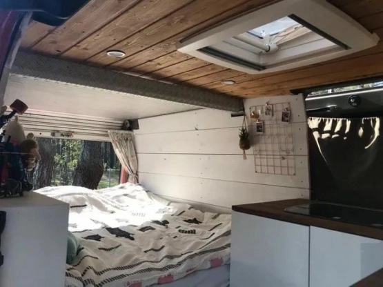                         Mercedes 308 2,3 benzyna, 35 tys. km IDEAL - zdjęcie 4
                        