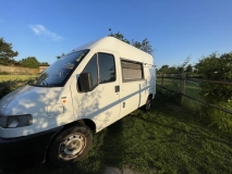                         Sprzedam campera - super stan - zdjęcie 2
                        