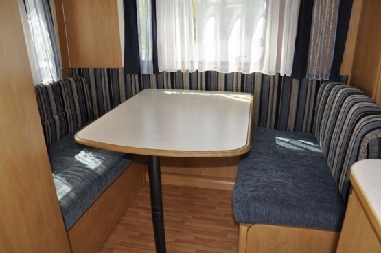                         Przyczepa kempingowa Sterckeman 390 CP Starlett - zdjęcie 7
                        