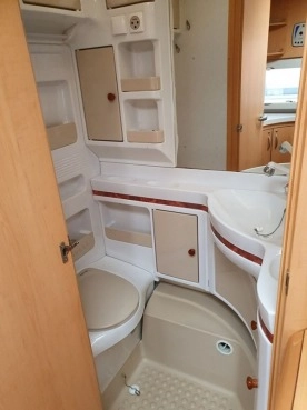                         Hobby de Luxe 520 - zdjęcie 4
                        