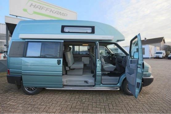                         VOLKSWAGEN WESTFALIA CALIFORNIA EXCLUSIVE AUTOMAAT - zdjęcie 3
                        