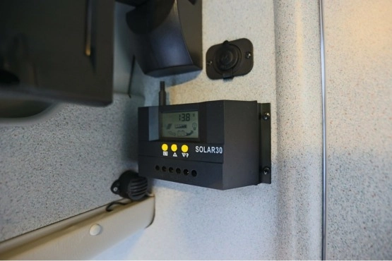                         VOLKSWAGEN WESTFALIA CALIFORNIA EXCLUSIVE AUTOMAAT - zdjęcie 7
                        