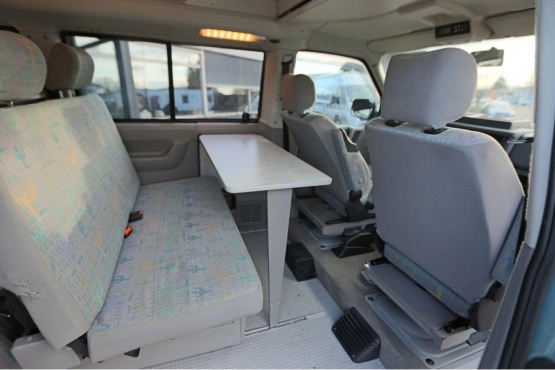                         VOLKSWAGEN WESTFALIA CALIFORNIA EXCLUSIVE AUTOMAAT - zdjęcie 8
                        