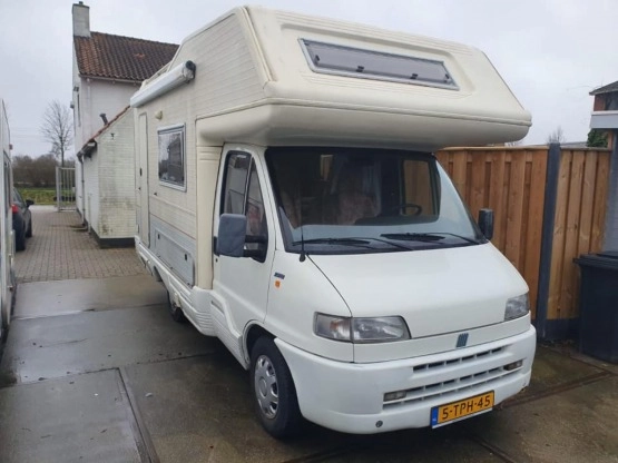                         Kamper Fiat Ducato 2,5 Tdi - zdjęcie 1
                        