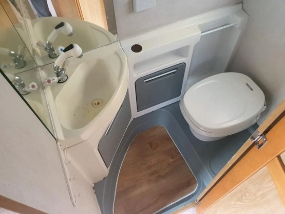                         Kamper Fiat Ducato 2,5 Tdi - zdjęcie 3
                        