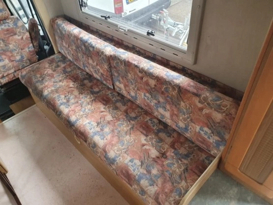                         Kamper Fiat Ducato 2,5 Tdi - zdjęcie 4
                        