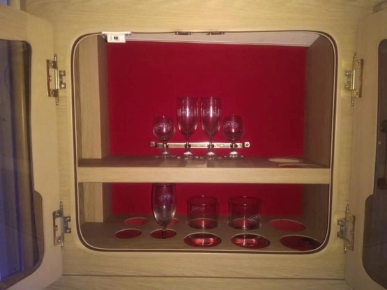                         Van Royce 420EK - zdjęcie 18
                        