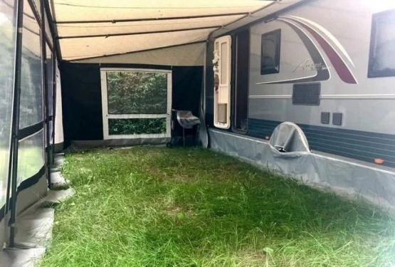                         PRZYCZEPA KEMPINGOWA Bürstner Averso top 560 TK - zdjęcie 1
                        