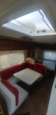                         PRZYCZEPA KEMPINGOWA Bürstner Averso top 560 TK - zdjęcie 8
                        