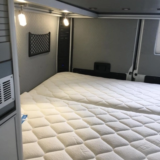                         Camper Van Peugeot Boxer - zdjęcie 13
                        