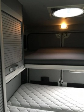                         Camper Van Peugeot Boxer - zdjęcie 17
                        