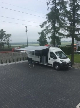                         Camper Van Peugeot Boxer - zdjęcie 2
                        