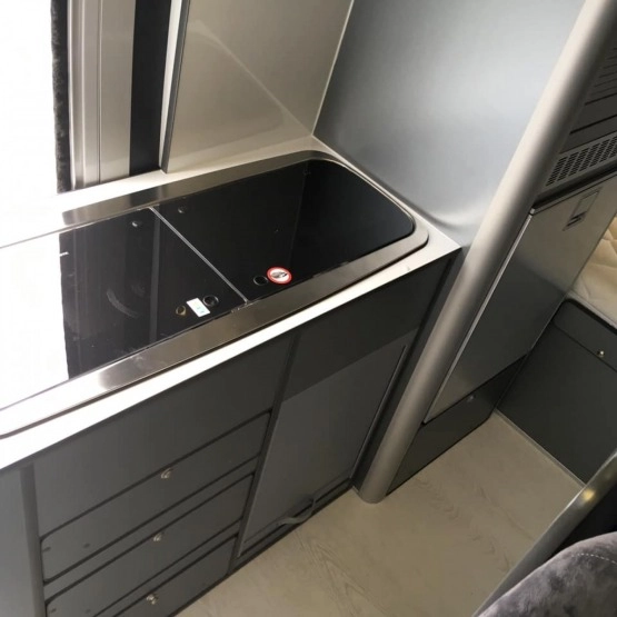                         Camper Van Peugeot Boxer - zdjęcie 5
                        