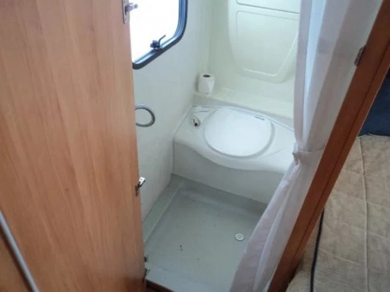                         ADRIA Adora 562up - ciepła, zimna woda, 2006 r., 1300 kg, przedsionek. OKAZJA! - zdjęcie 4
                        