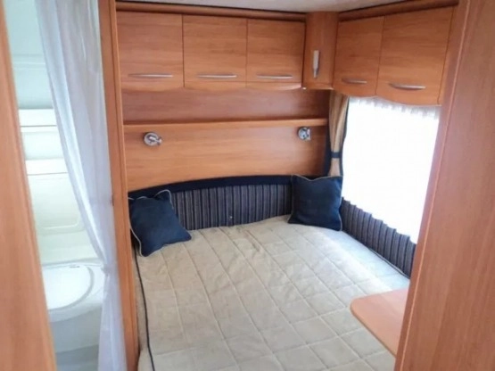                         ADRIA Adora 562up - ciepła, zimna woda, 2006 r., 1300 kg, przedsionek. OKAZJA! - zdjęcie 6
                        