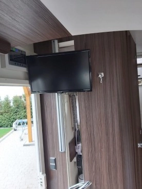                         Ford Benimar tessoro 442 jak nowy pierwszy właściciel  - zdjęcie 18
                        