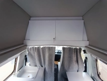                         SPRZEDAM VOLKSWAGEN T3 WESTFALIA - zdjęcie 3
                        