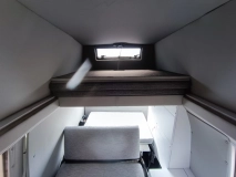                         SPRZEDAM VOLKSWAGEN T3 WESTFALIA - zdjęcie 2
                        