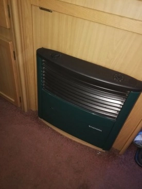                         Przyczepa Elddis Tornado XL PLUS motomover, 2000 rok, 5 osobowa - zdjęcie 10
                        