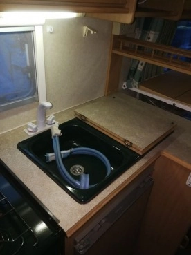                         Przyczepa Elddis Tornado XL PLUS motomover, 2000 rok, 5 osobowa - zdjęcie 2
                        