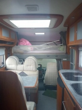                         Sprzedam kampera Fiat Ducato Dethleffs Globetrotter - zdjęcie 2
                        