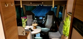                         KNAUS Live i650 MEG PRESTIGE 190 PS AUT 9G - zdjęcie 9
                        