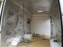                         Volkswagen VW LT35 kamper boho design minimal - zdjęcie 3
                        