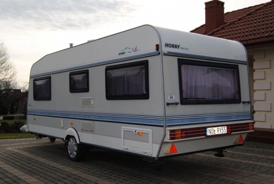                         HOBBY 545 Zadbana! Zarejestrowana! Łóżko piętrowe! WC! Przedsionek! - zdjęcie 8
                        