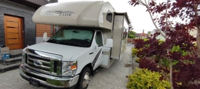                         Ford e450 usa 8 osób 2018r  kat c klimą agregat - zdjęcie 3
                        