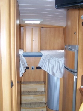                         Kamper Hobby 2008 r. - zdjęcie 4
                        