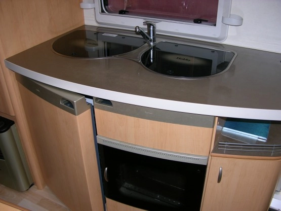                         2007 Hobby de luxe KMFE 560 - zdjęcie 12
                        