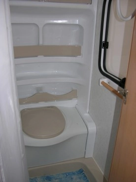                         2007 Hobby de luxe KMFE 560 - zdjęcie 17
                        