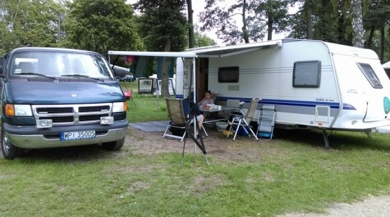                         2007 Hobby de luxe KMFE 560 - zdjęcie 4
                        