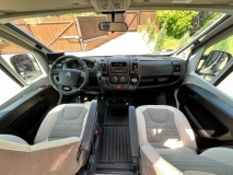                         Kamper Adria Twin Axess 600 SP Family - zdjęcie 1
                        