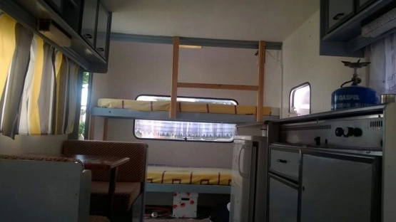                         Przyczepa LMC 460 5-osobowa po całkowitej odbudowie, 1988 rok - zdjęcie 5
                        