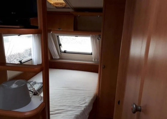                         Hobby 495 UFE - zdjęcie 16
                        