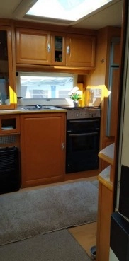                         Sprzedam Tabbert Comtesse Special 685 - zdjęcie 8
                        