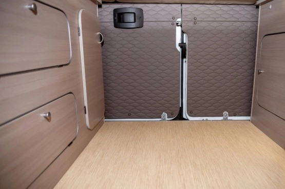                         Fiat Ducato CAMPER VAN NOWA ZABUDOWA - zdjęcie 16
                        