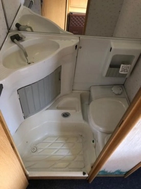                         KNAUS + przedsionek DMC 1300 kg, 1992 rok - zdjęcie 3
                        