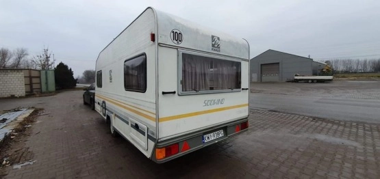                         Przyczepa kempingowa Knaus, toaleta, prysznic, dwie sypialnie, małe dmc - zdjęcie 10
                        