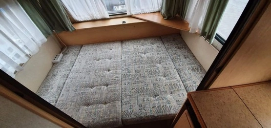                         Przyczepa kempingowa Knaus, toaleta, prysznic, dwie sypialnie, małe dmc - zdjęcie 6
                        