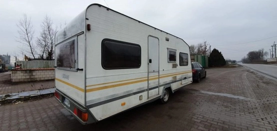                         Przyczepa kempingowa Knaus, toaleta, prysznic, dwie sypialnie, małe dmc - zdjęcie 8
                        