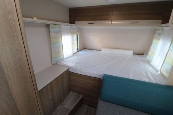                         Przyczepa kempingowa Dethleffs C Joy 420 QSH nowa 2020 - zdjęcie 12
                        