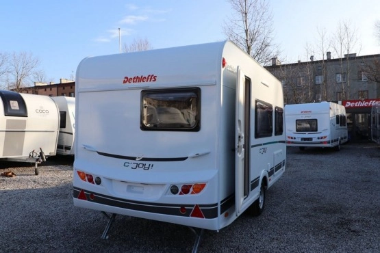                         Przyczepa kempingowa Dethleffs C Joy 420 QSH nowa 2020 - zdjęcie 2
                        