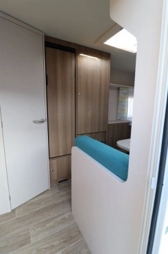                         Przyczepa kempingowa Dethleffs C Joy 420 QSH nowa 2020 - zdjęcie 8
                        