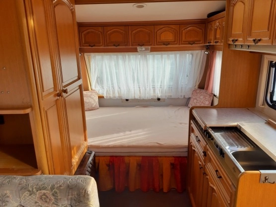                         Hobby Prestige 420 - zdjęcie 7
                        