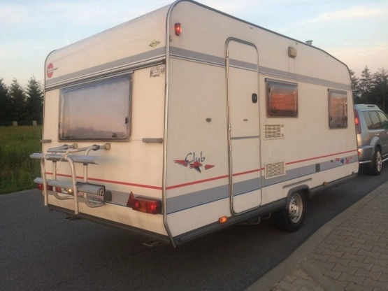                         Burstner z przedsionkiem. Stan BDB, sucha, czysta, 4-osobowa. DMC 1200 kg - zdjęcie 3
                        